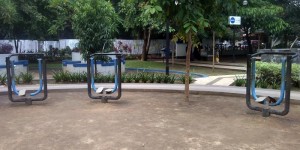 Alat Fitnes di Taman Merbabu - AKAIBARA