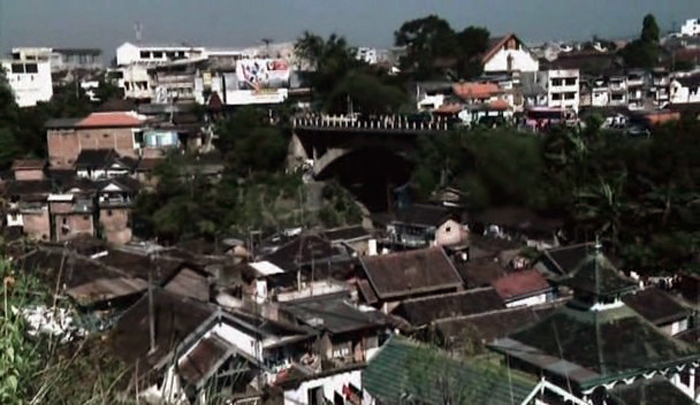 Scene Punk In Love di Embong Brantas