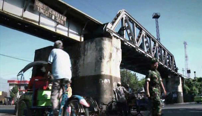 Scene Punk In Love di Embong Brantas