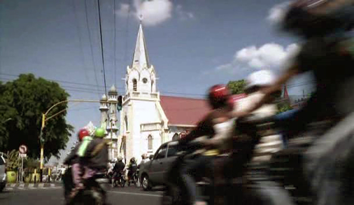 Scene Punk In Love di Sekitaran Gereja Immanuel Alun-alun Merdeka