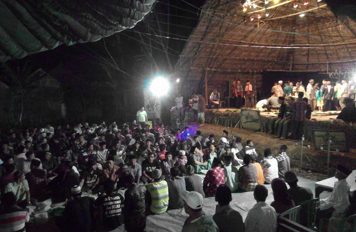 Syukuran pembukaan festival kampung dilem (Foto: Danis Setya)