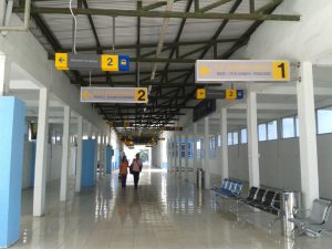 Lantai dua menuju shelter bus
