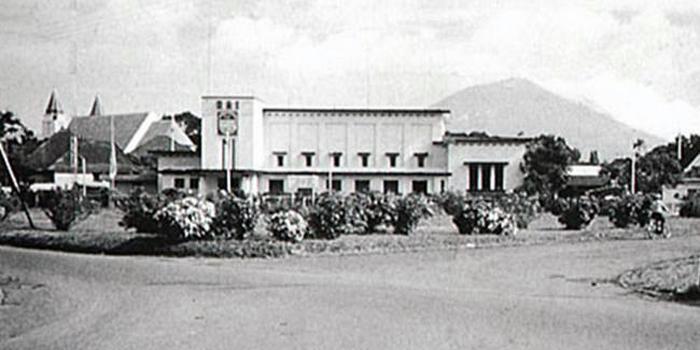 Hotel Graha Cakra Malang pada tahun 1950-an