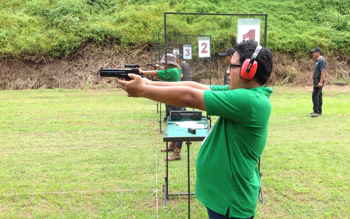 Kategori lomba dengan menggunakan pistol di Pindad