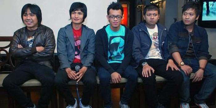 Mau tahu 5 lagu galau Flanella? (C) KAPANLAGI.COM