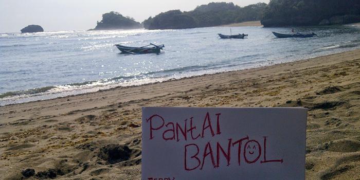 Pantai Bantol, Surganya Pecinta Lobster (C) FERDYWATERFALL