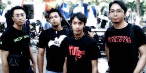 Chrome, Band Malang dengan formasi lengkap - Musicjazz.co.cc