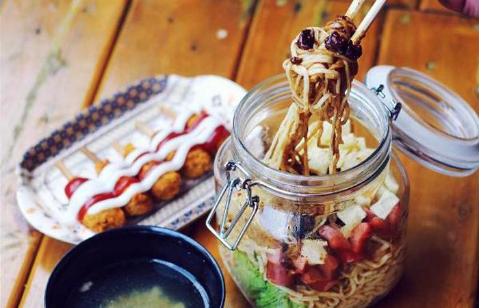 Mie Toples, menu nyeleneh Mie Time (C) @warungmietime