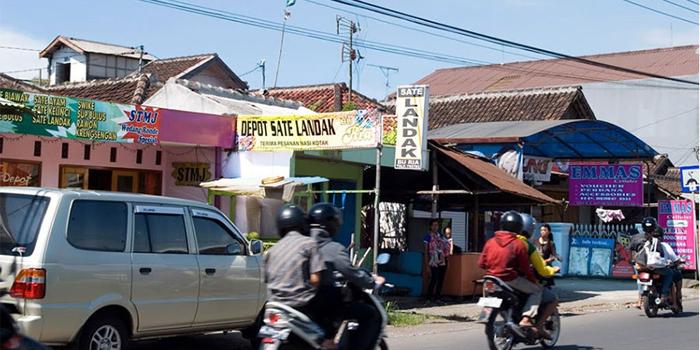 Sate Landak Bu Ria (C) sellapuspaningtyas.blogspot.co.id