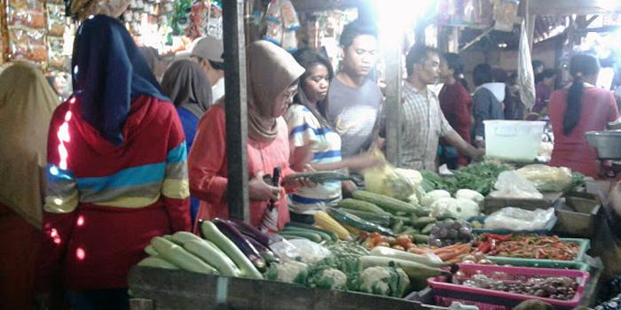 Tradisi Prepekan Pasar di Pasar Blimbing Malang (C) CENDANANEWS
