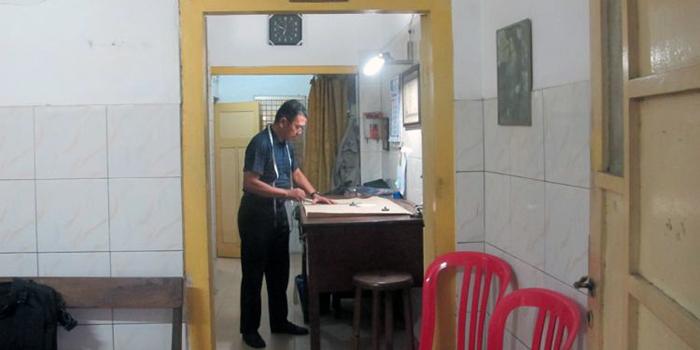 Tailor Rieel, Penjahit Legendaris Sejak Tahun 1951 (C) MERDEKA.COM