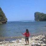 Pantai Nglurung, Surganya Para Penangkap Ikan (C) WIKIMAPIA