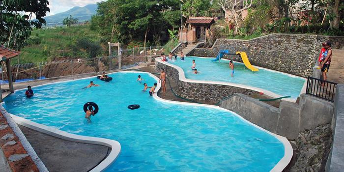 Kolam Renang Taman Dolan, Murah Meriah di Batu (C) PENGINAPANDIBATUMALANG