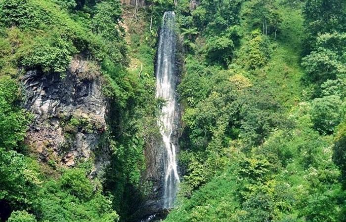 Coban Parang Tejo, Air Terjun di Balik Air Terjun (C) HALOMALANG