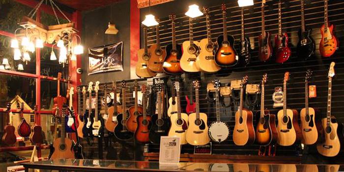 Daftar Toko Alat Musik di Malang Raya (C) PORTALMUSIKMALANG