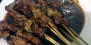 Nostalgia di Warung Sate dan Gule Kambing Bang Saleh (C) BURPLE