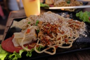 Resto Mie Pedas di Malang