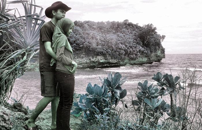 Mitos di Bukit Cinta Kasih Pantai Ngliyep (C) MUMUNSTORY