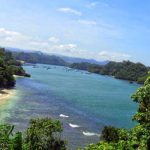 Pantai Watu Pecah atau Batu Belah, Sama Indahnya