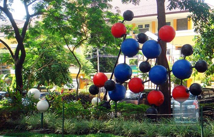 Taman Jalan Bandung Makin Cantik dengan Ornamen Futuristik (C) HALOMALANG