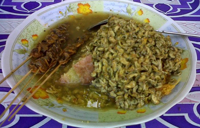 Warung Kupang Lontong (C) KELUYURAN BERTIGA