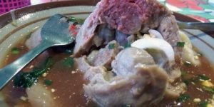 Mencoba Sensasi Bakso Beranak di Bakso De Stadion (C) MALANGTODAY