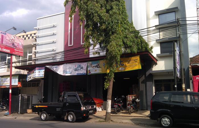 Nostalgia Masa Muda di Bioskop Bahagia Turen (C) AKAIBARA