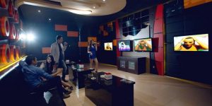 Daftar Tempat Karaoke yang Ada di Malang Raya (C) MALANG PARTY GIRLS