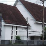 Gedung Bank Mandiri KCP Malang Merdeka ada di pojokan alun-alun (Foto: kekunaan.blogspot.com)