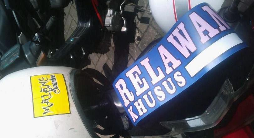 Angkot Demo, Pakai Saja Relawan Angkutan Gratis (C) ASLI MALANG