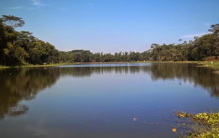 Telaga Senggreng, Waduk Buatan Peninggalan Belanda (C) SENGGRENG