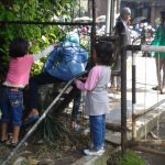 terobos pagar di taman Slamet