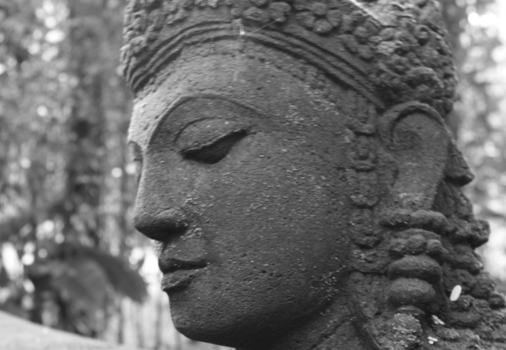 Patung yang merupakan kiasan dari wajah Ken Arok.