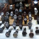 Jam tangan sering dijadikan sebagai hadiah ulang tahun untuk pasangan. (Foto: Kumpulan Cara)