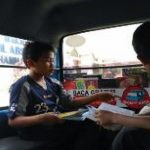 Di Malang sudah ada Angkot Baca yang digagas Komunitas Mager (C) ANTARA