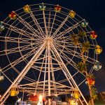 Bianglala di alun-alun Kota Batu menjadi daya tarik tersendiri bagi wisatawan. (Foto: Indonesia Kaya)