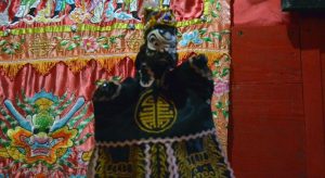 Tokoh Sie Kong dalam Wayang Potehi di Kelenteng Eng An Kiong (C) MERDEKA