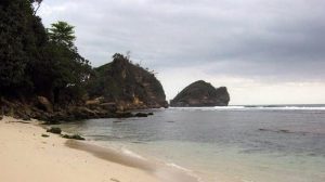 Pantai Pasang salah satu tempat menikmati sunrise di Malang Selatan (C) SEPUTAR PANTAI MALANG