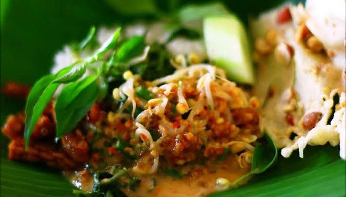 Di Malang pun ada Warung Pecel Blitar (C) BLITAR TOURISM