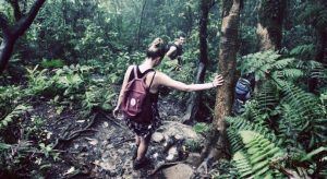 Trekking menjelajah Pulau Sempu memacu adrenalin Anda (C) JELAJAHNESIA