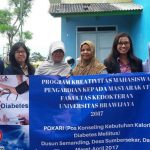 Tim Pokari bersama pengelola Puskesmas dalams sebuah kesempatan (C) PRASETYA