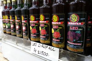 Anda penah mencicipi sSegarnya Siropen Leo Asli, sirup asli Malang yang legendaris? (C) MERDEKA