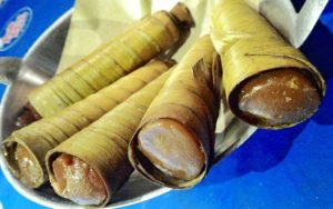 Kue Clorot yang biasanya ada di saat Lebaran tiba (C) TOKOMESIN