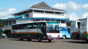 Dari Terminal Arjosari menuju Kota Batu, Anda harus transit di Terminal Landungsari dulu (C) SURYAMALANG