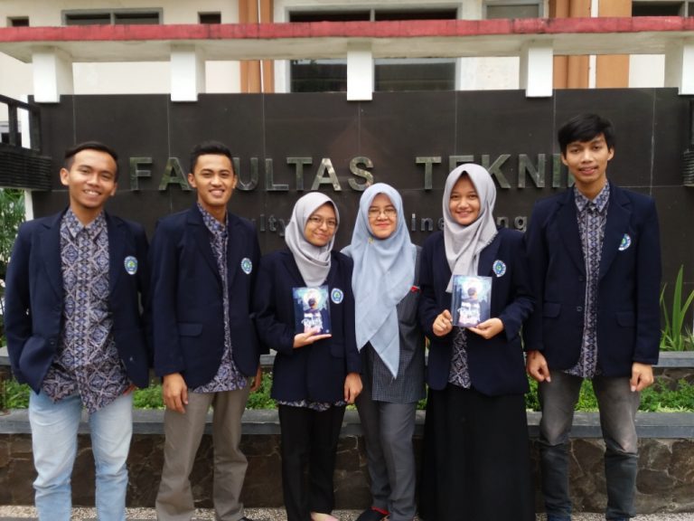 Rakai Langit Beserta Tim dan Pembimbing