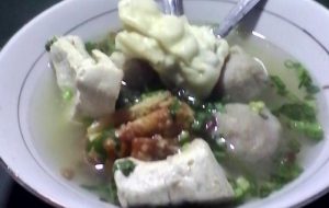 Sudah pernah berkuliner ria ke Bakso Urat Kebon Agung? (C) POTRETBIKERS