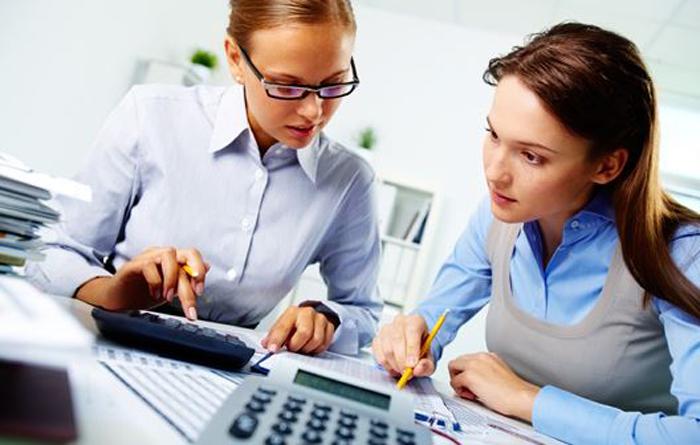 Ada banyak jasa Akuntan Publik yang ada di Malang (C) ROCKETMANAJEMEN