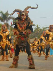 Kostum Peserta Karnaval Gondanglegi