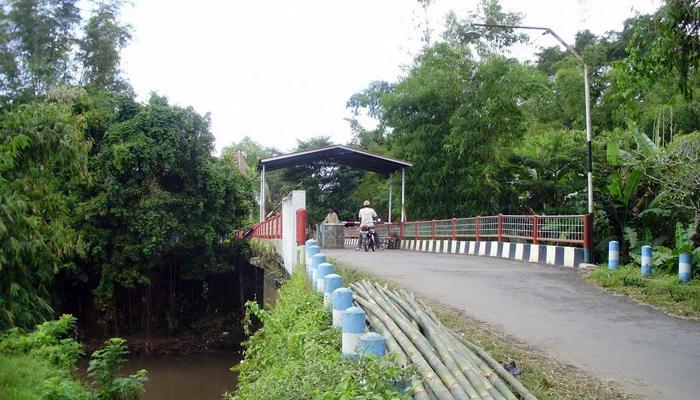 Jembatan Kesek di perbatasan Kota Malang dengan Kabupaten Malang (C) KASKUS