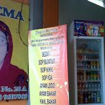 Warung Bu Haji Arema menyajikan menu dengan nama-nama yang unik (C) RACHMIRA